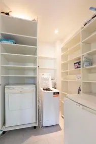 145 m2 apartment facing the sea, private access to - Image 4