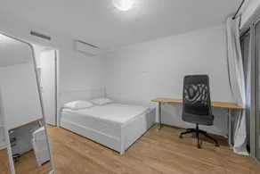 Lovely 1 Bedroom Studio in Bowen Hills - Image 2
