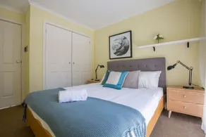 Spacious Comfortable Home in Wheelers Hill+pool - Image 2