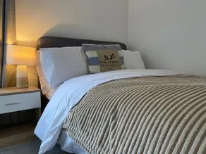 Spacious Flat in Central Street - Image 2