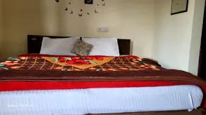 Goroomgo Kaafal Homestay Near Mall Road Mussoorie - Image 3
