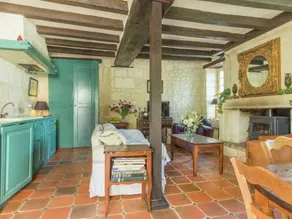 Former Customs House With Large Garden and Private Pool. 4 km From Chinon - Image 2