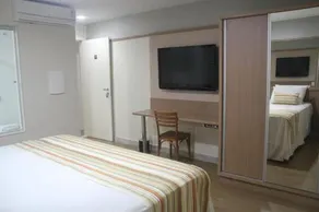 Pratti Hotel - Image 4