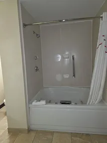 Red Roof Inn Ames - Image 3