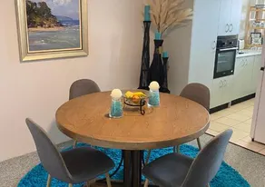 Bribie Island Unit With Pool - Amazing Beaches & Lifestyle! - Image 3