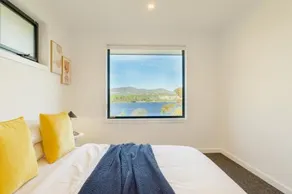 Hobart Luxury Waterfront Retreat 4BR Award Winning Stay - Image 5