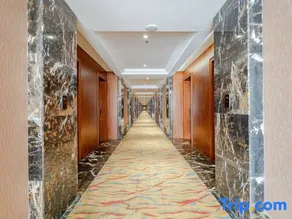 Hong Qiao Prince Hotel - Image 2