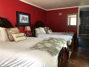 Mount Logan Lodge - Image 2