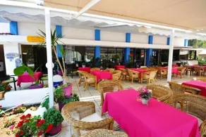 Hotel Avra - Image 2