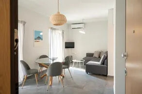 SPACIOUS 2BD APARTMENT - Image 4