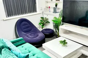 Cosy Leicester Apartment With 2 Bedrooms - Image 4