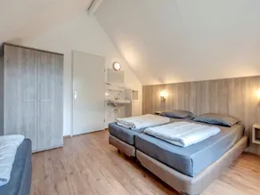Tidy bungalow with microwave 3 km. from Renesse and beach - Image 2
