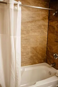 Quality Inn Battle Creek, MI - Image 2