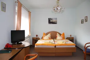 Hotel & Restaurant Parkschänke Zabeltitz - Image 3