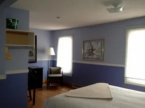 Red Umbrella Inn - Image 3