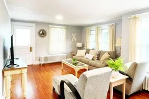 Centrally Located Oasis 20 Houston House Stamford - Image 2