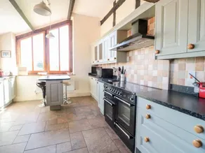 Bolstone Court - Image 3