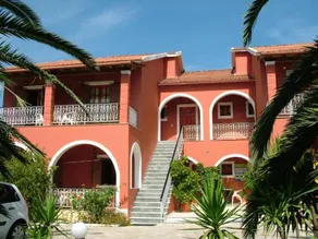 Niki Studios and Apartments - Image 3