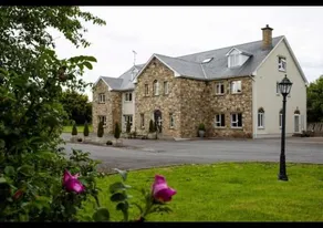 Donegal Manor Luxury Guesthouse - Image 3