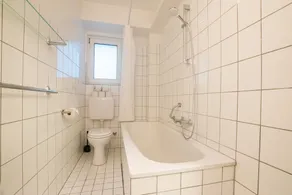 Tolstov-Hotels Large 2 Room Apartment - Image 2