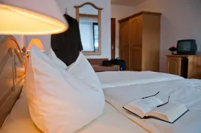 Hotel Landhaus Klöckener - Image 4