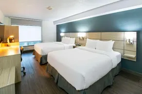 COMFORT INN LEAMINGTON - Image 2