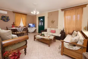 Artemis Apartment - Image 4