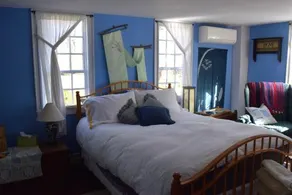 Henrietta House Bed and Breakfast - Image 2