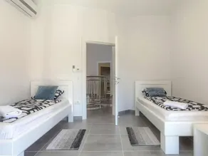 Vacation Home Villa Gocci in Umag - 8 Persons, 4 Bedrooms - Image 4