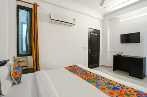 Fabexpress The Grand Inn - Image 2