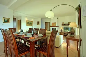 Gorgeous Villa With Private Swimming Pool and Covered Terrace - Image 4