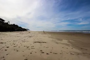 Coastal Hideaway - Image 4