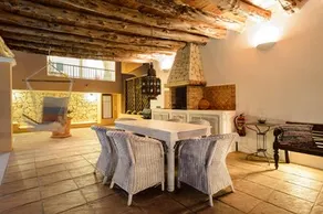 Island House - Image 4