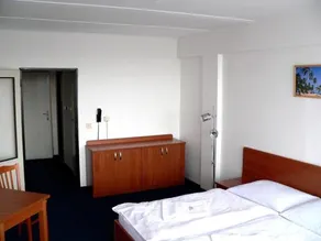 CMC Residence & Conference Inn - Image 2