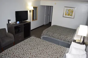 Days Inn by Wyndham Rock Falls - Image 3
