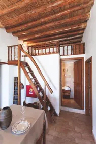 Traditional Sunnyside Home - Image 5