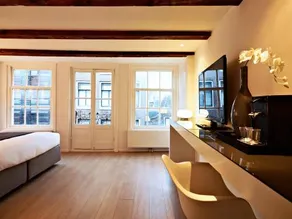 Ams Suites - Image 3