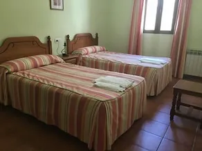 Apartamentos El Mirador - Image 2