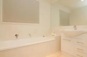 Alrima Lodge Bright - Image 5
