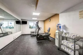 Americas Best Value Inn Albert Lea - Image 3