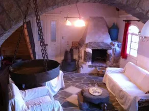 1911 Poros Country Retreat - Image 2