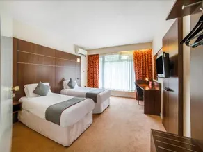 Bridge House Hotel - Image 2