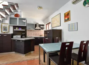 Peaceful Island Haven With Pool, BBQ & Games Area - Image 2