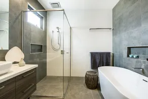 Coastal Chic - Image 4