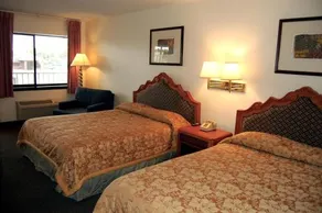 Columbus Inn - Image 4