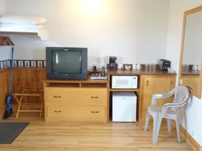 Ocean View Motel & Chalet - Image 5