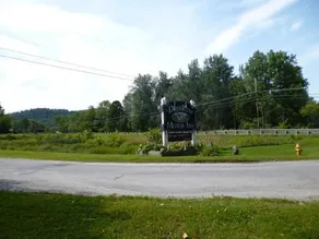 Deer Run Motor Inn - Image 3