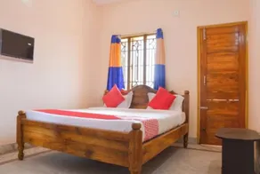 Goroomgo Caroline Homestay Bhubaneswar - Near KIIT College - Image 3