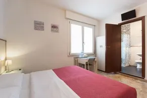216 Venice - Image 5