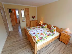 Ferienhaus Mit 3 Schlafraeumen Vor - Image 3